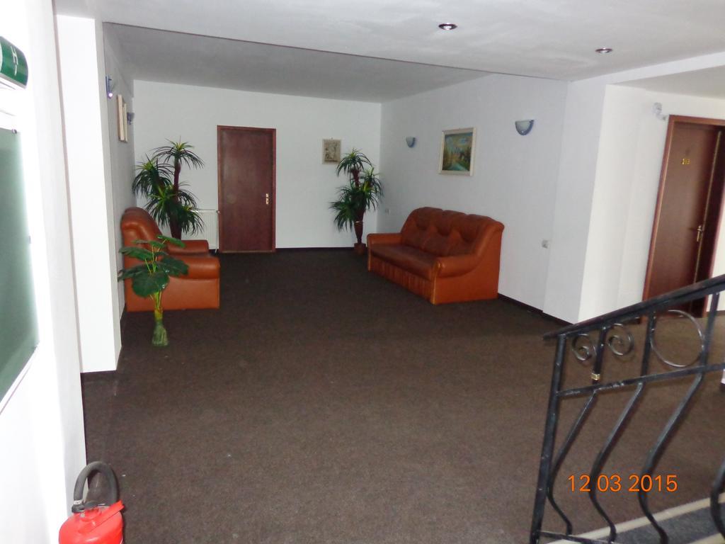 Hotel Cygnus Тульча Екстер'єр фото
