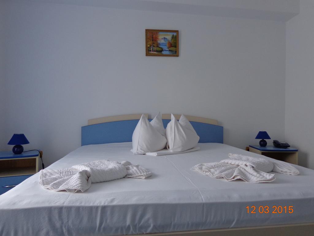 Hotel Cygnus Тульча Номер фото