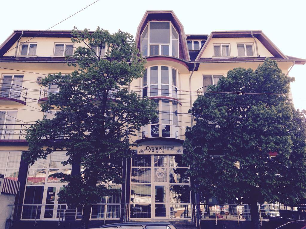 Hotel Cygnus Тульча Екстер'єр фото